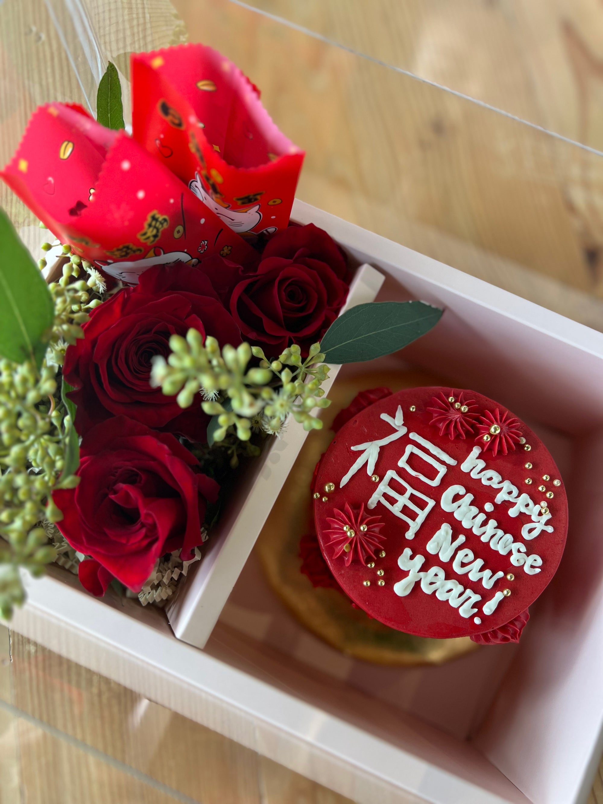 Lunar New Year Mini Cake & Bouquet Gift Box